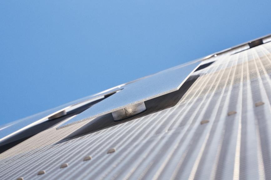 GKD-Metal-Fabrics_Newark-Liberty-Airport-Parking_3